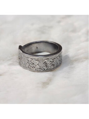 Daffodil Ring size 10½ silverwear spoon ring